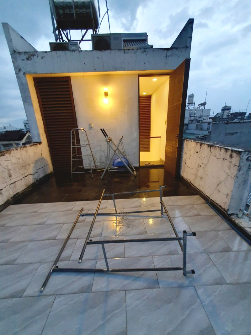 Nhà 4 Tầng Hẻm Xe Tải 8m – Gara – Gần Vincom Lê Văn Việt – Giá Rẻ 6.25 Tỷ – Có Thuê 10tr/Tháng! - Ảnh chính